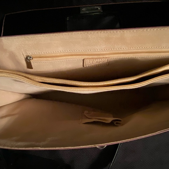 Beijo Vintage Business Class shiny pink patent leather Laptop Bag. - Picture 9 of 10